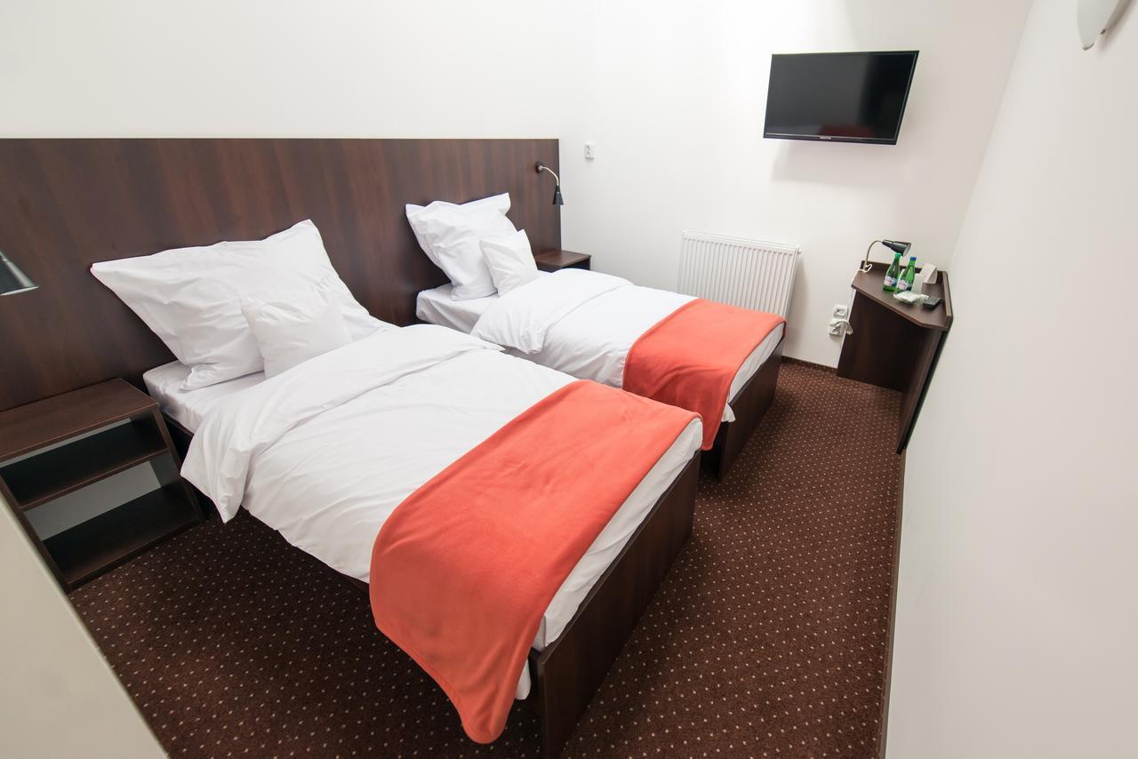 First Hotel Tczew Kültér fotó