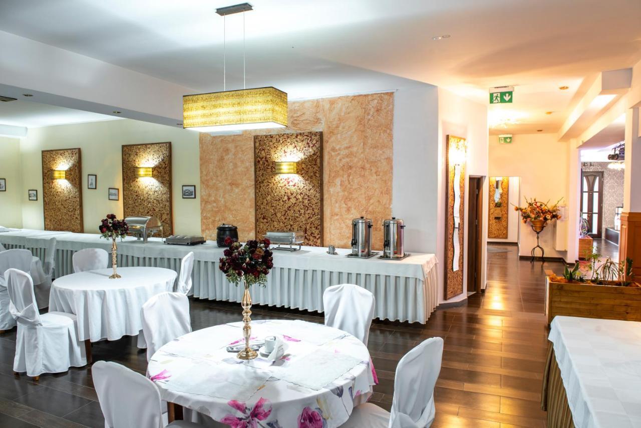 First Hotel Tczew Kültér fotó