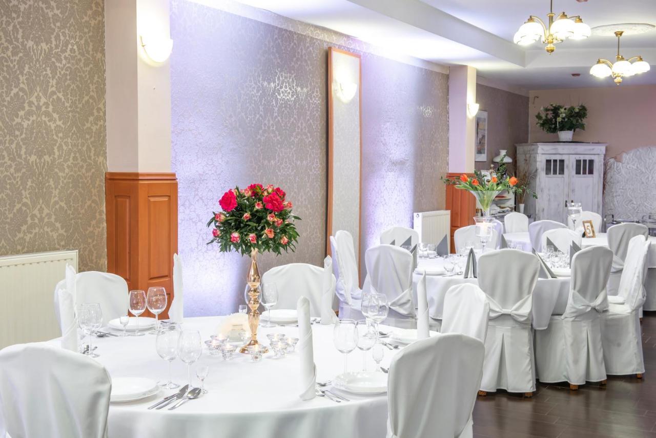 First Hotel Tczew Kültér fotó