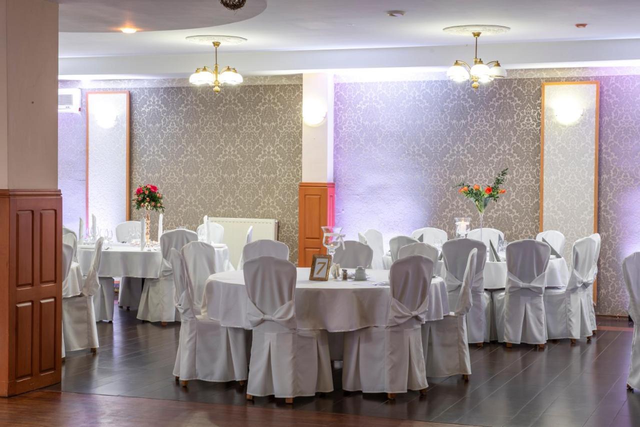 First Hotel Tczew Kültér fotó
