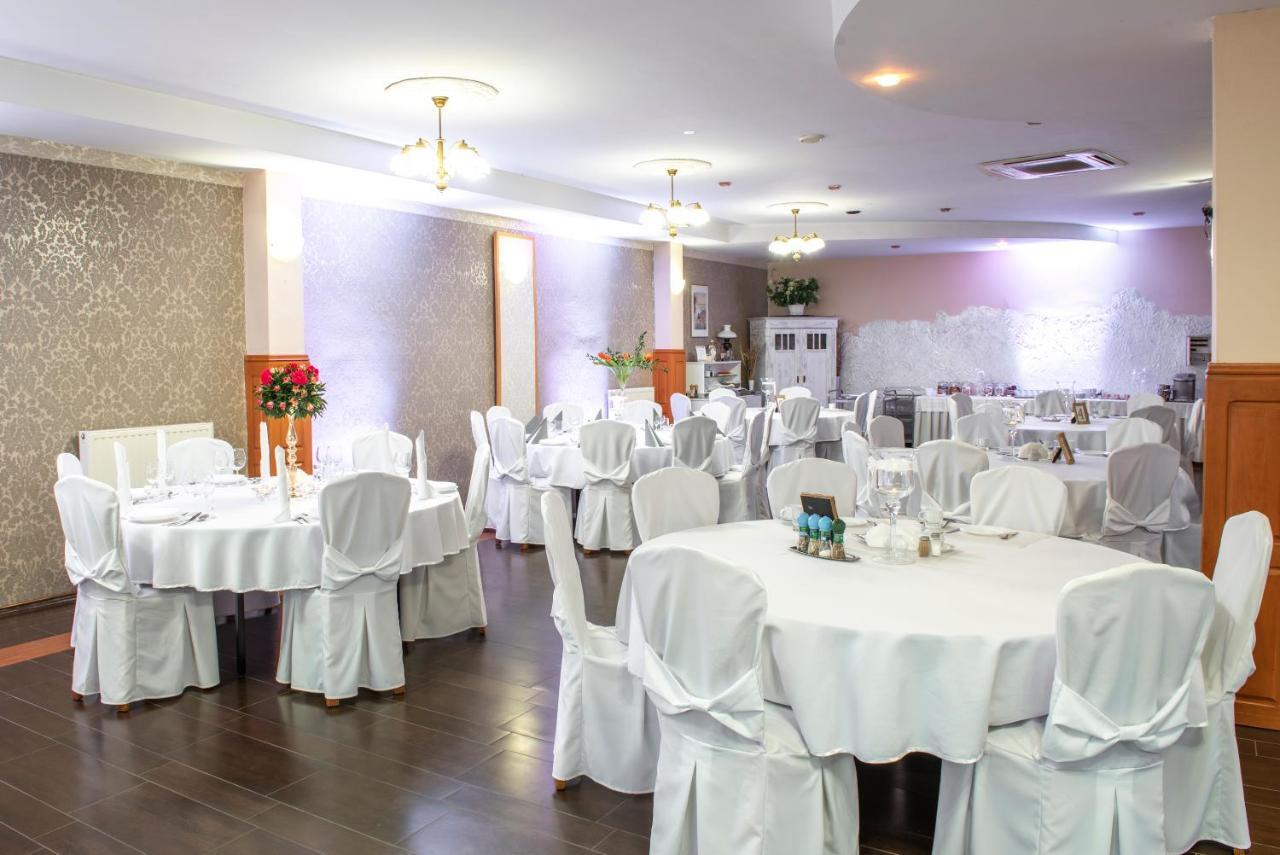 First Hotel Tczew Kültér fotó